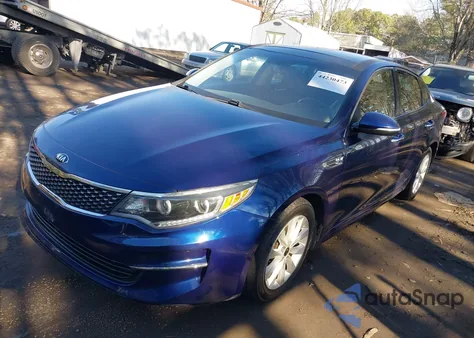 2016 Kia Optima Ex z USA, uszkodzony, nr VIN 5XXGU4L33GG011468